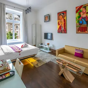 hotellátogatás