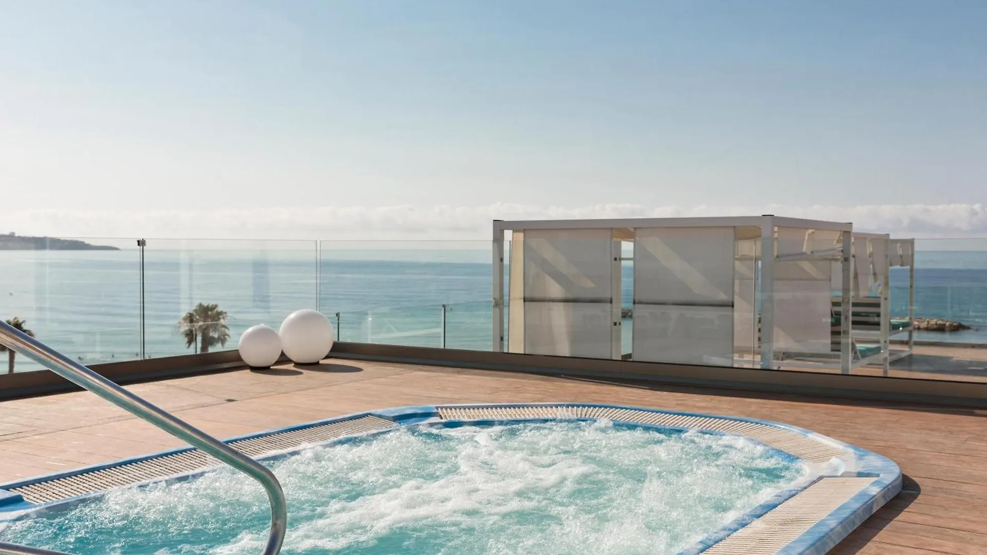 Hotel Best Maritim location